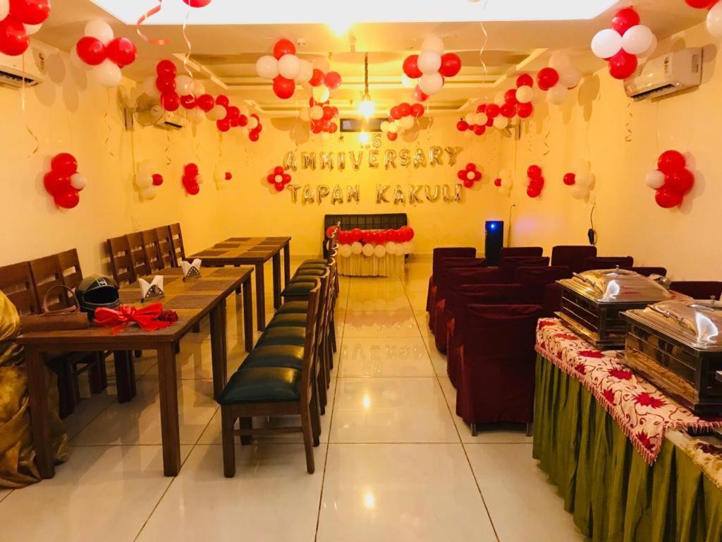 Hotel Wisteria -Main Highway Hotel Zirakpur Exterior photo