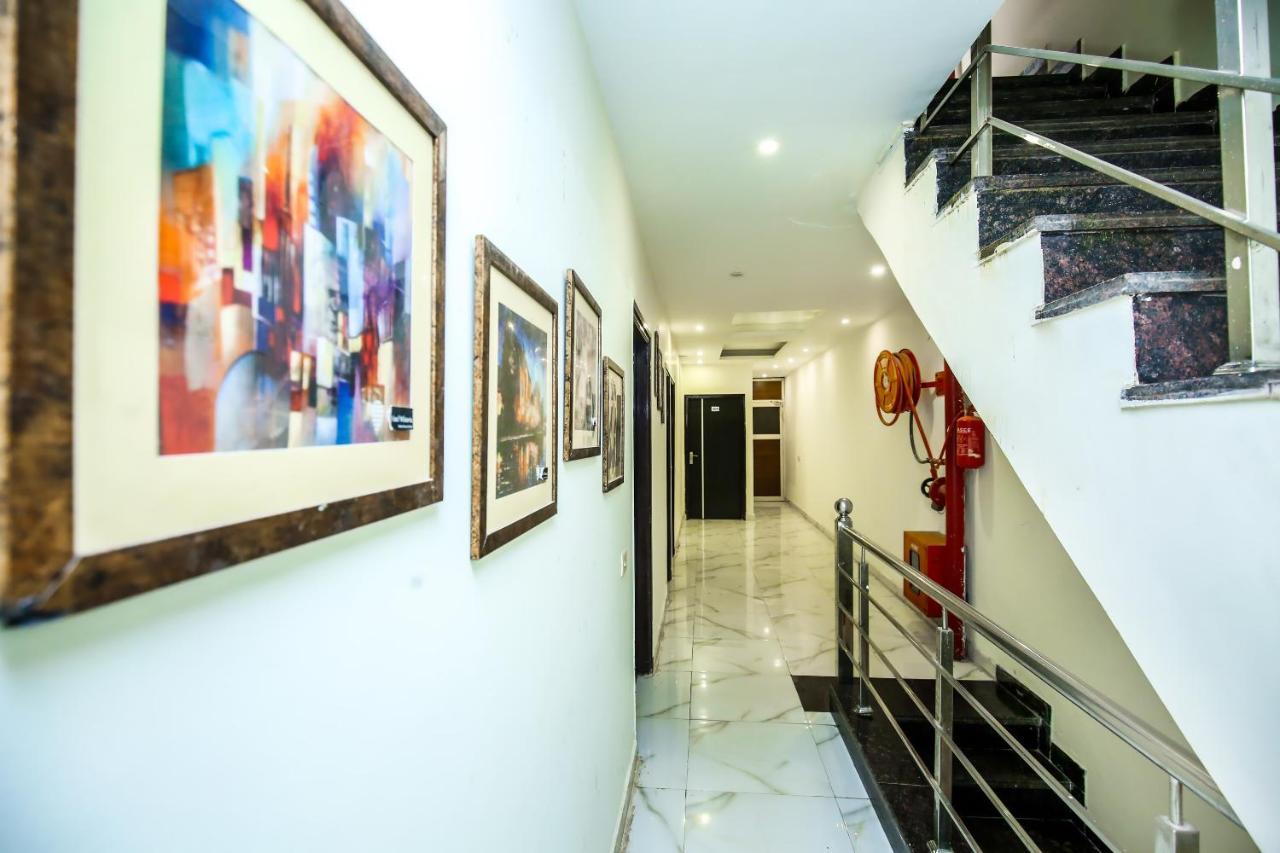 Hotel Wisteria -Main Highway Hotel Zirakpur Exterior photo