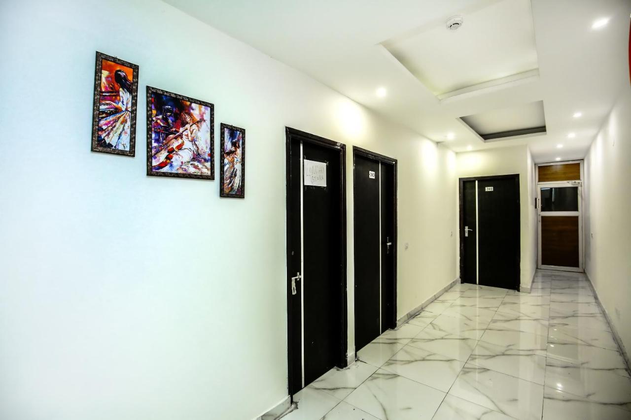 Hotel Wisteria -Main Highway Hotel Zirakpur Exterior photo